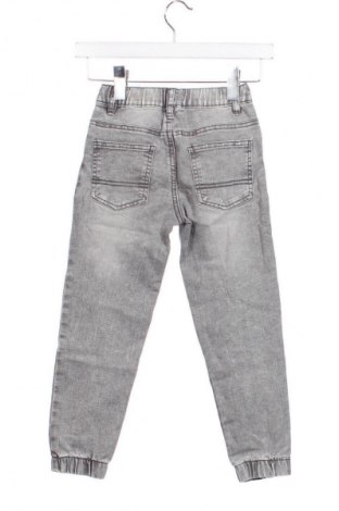 Kinderjeans Unbranded, Größe 5-6y/ 116-122 cm, Farbe Grau, Preis € 15,99