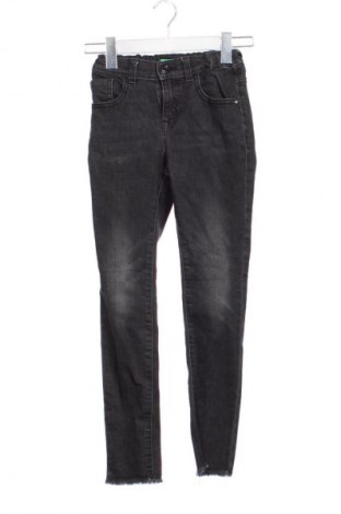 Kinderjeans United Colors Of Benetton, Größe 8-9y/ 134-140 cm, Farbe Schwarz, Preis 4,99 €