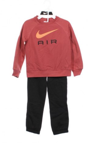 Παιδικό αθλητικό σύνολο Nike, Μέγεθος 5-6y/ 116-122 εκ., Χρώμα Πολύχρωμο, Τιμή 50,99 €