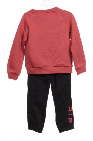 Detská športová súprava Nike, Veľkosť 5-6y/ 116-122 cm, Farba Viacfarebná, Cena  50,95 €