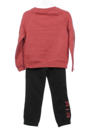 Detská športová súprava Nike, Veľkosť 6-7y/ 122-128 cm, Farba Viacfarebná, Cena  50,95 €