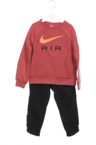 Παιδικό αθλητικό σύνολο Nike, Μέγεθος 18-24m/ 86-98 εκ., Χρώμα Πολύχρωμο, Τιμή 50,99 €