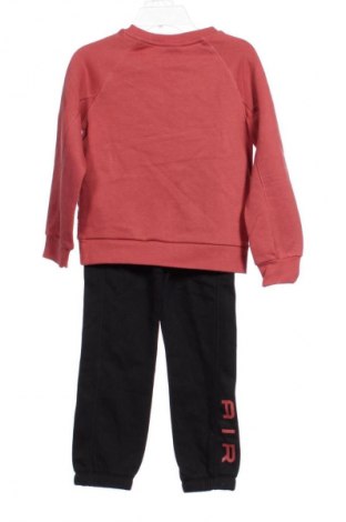 Detská športová súprava Nike, Veľkosť 5-6y/ 116-122 cm, Farba Viacfarebná, Cena  50,95 €