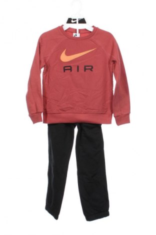 Детски спортен екип Nike, Размер 5-6y/ 116-122 см, Цвят Многоцветен, Цена 42,94 €