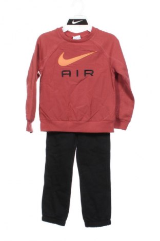 Детски спортен екип Nike, Размер 5-6y/ 116-122 см, Цвят Многоцветен, Цена 42,94 €