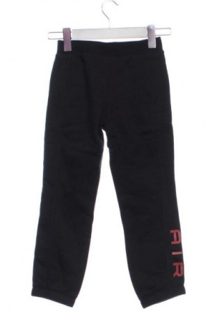 Detské tepláky Nike, Veľkosť 5-6y/ 116-122 cm, Farba Čierna, Cena  46,95 €