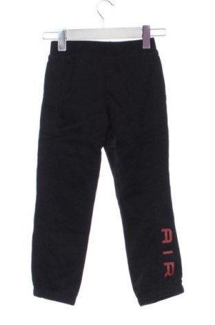 Dětské tepláky Nike, Velikost 5-6y/ 116-122 cm, Barva Černá, Cena  939,00 Kč