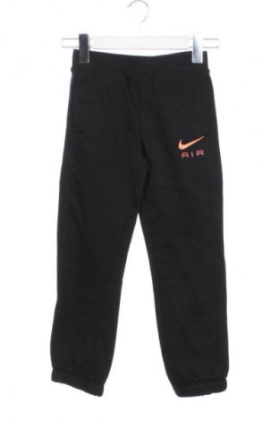 Детско спортно долнище Nike, Размер 5-6y/ 116-122 см, Цвят Черен, Цена 30,67 €