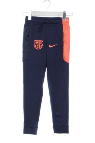 Dětské tepláky Nike, Velikost 6-7y/ 122-128 cm, Barva Vícebarevné, Cena  939,00 Kč