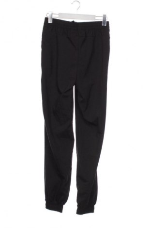 Παιδική κάτω φόρμα PUMA, Μέγεθος 15-18y/ 170-176 εκ., Χρώμα Μαύρο, Τιμή 12,99 €