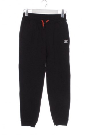 Dětské tepláky Umbro, Velikost 11-12y/ 152-158 cm, Barva Černá, Cena  1 060,00 Kč