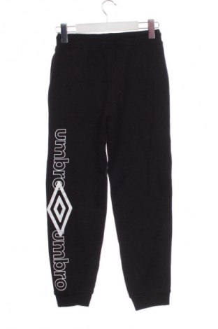 Dětské tepláky Umbro, Velikost 11-12y/ 152-158 cm, Barva Černá, Cena  1 060,00 Kč
