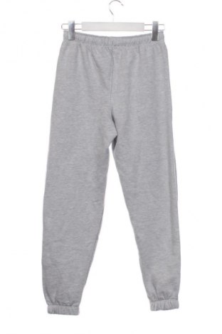 Детско спортно долнище Zara, Размер 10-11y/ 146-152 см, Цвят Сив, Цена 21,38 €