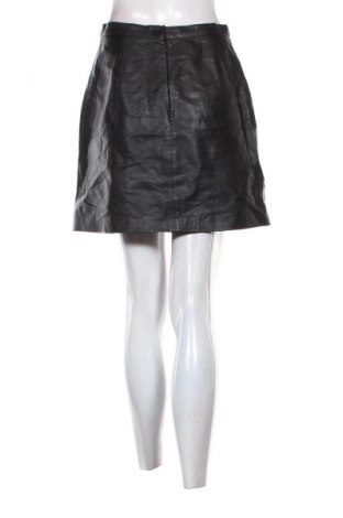 Кожена пола Piu & Piu, Размер S, Цвят Черен, Цена 31,69 €