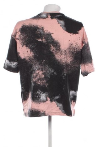 Мъжка тениска Bershka, Размер L, Цвят Многоцветен, Цена 9,20 €