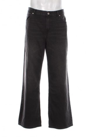 Мъжки дънки Bershka, Размер XL, Цвят Черен, Цена 20,45 €