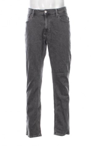 Мъжки дънки Tommy Jeans, Размер XL, Цвят Сив, Цена 31,69 €