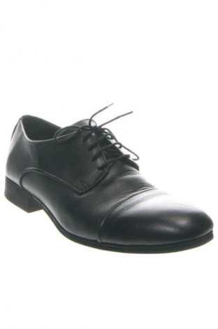 Férfi cipők
 Andrews, Méret 41, Szín Fekete, Ár 17 397 Ft