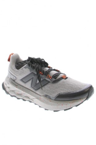 Férfi cipők
 New Balance, Méret 42, Szín Sokszínű, Ár 51 919 Ft