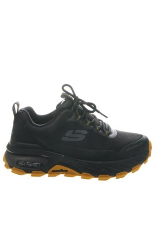 Férfi cipők
 Skechers, Méret 42, Szín Fekete, Ár 59 839 Ft