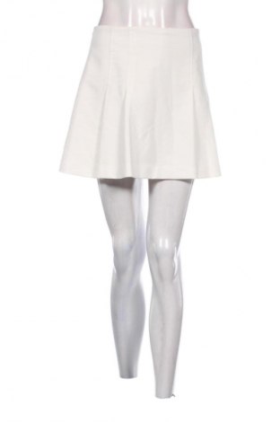 Пола - панталон Zara, Размер L, Цвят Бял, Цена 10,00 €