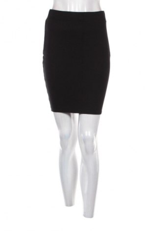 Пола Amisu, Размер S, Цвят Черен, Цена 7,65 €