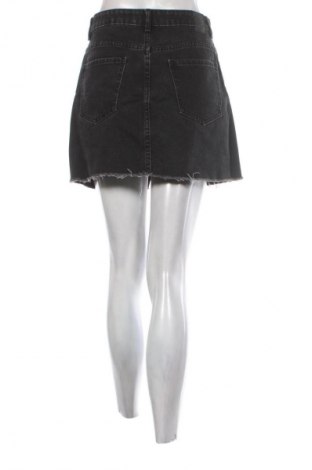 Szoknya Bershka, Méret M, Szín Fekete, Ár 3 289 Ft
