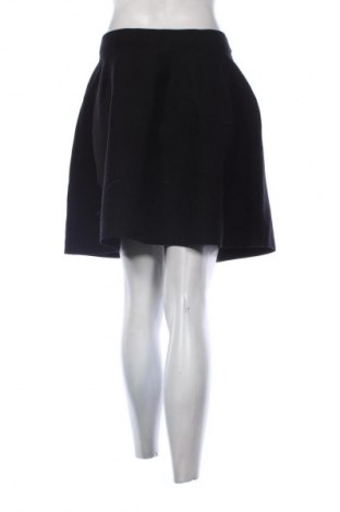 Пола C&A, Размер L, Цвят Черен, Цена 4,09 €