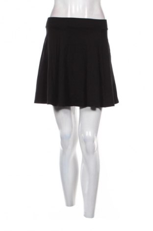 Пола H&M, Размер S, Цвят Черен, Цена 10,00 €