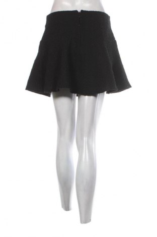 Пола H&M, Размер M, Цвят Черен, Цена 4,60 €