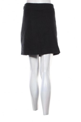 Пола H&M, Размер S, Цвят Черен, Цена 9,70 €