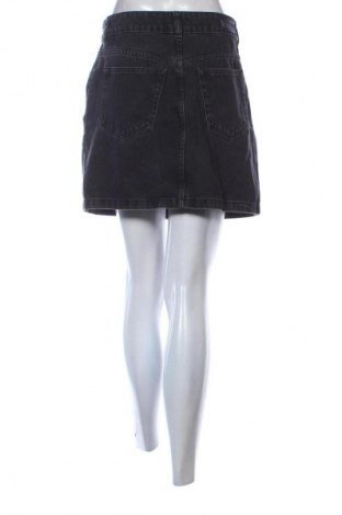 Пола Mango, Размер M, Цвят Черен, Цена 13,29 €