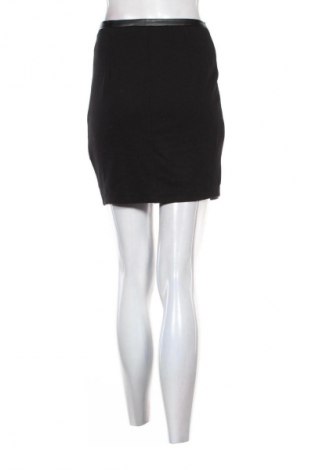 Пола Mango, Размер S, Цвят Черен, Цена 13,81 €