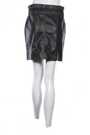 Пола ONLY, Размер S, Цвят Черен, Цена 4,60 €