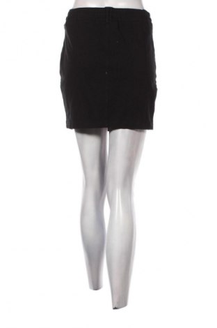 Пола ONLY, Размер M, Цвят Черен, Цена 5,62 €