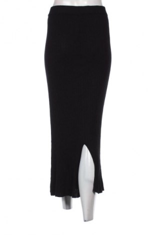 Пола ONLY Carmakoma, Размер L, Цвят Черен, Цена 7,15 €