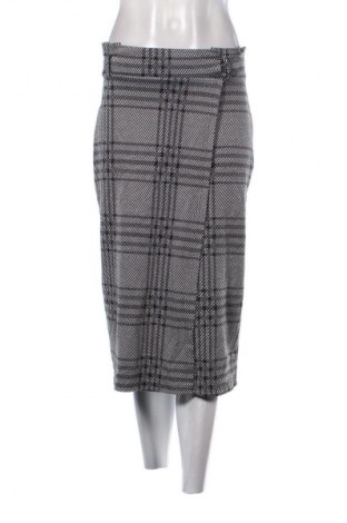 Пола Reserved, Размер M, Цвят Многоцветен, Цена 9,71 €