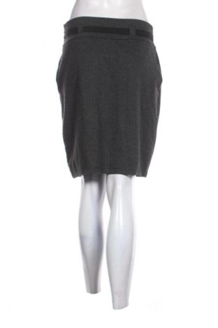 Пола Tom Tailor, Размер M, Цвят Черен, Цена 6,64 €