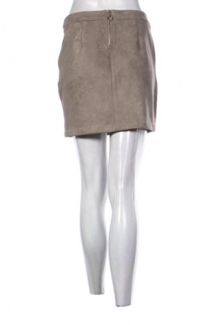 Пола Vero Moda, Размер M, Цвят Сив, Цена 4,09 €