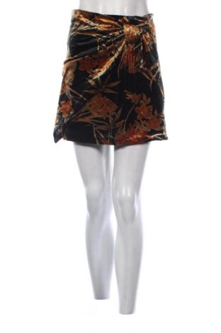 Пола Zara, Размер S, Цвят Многоцветен, Цена 6,64 €