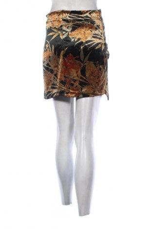 Пола Zara, Размер S, Цвят Многоцветен, Цена 6,64 €