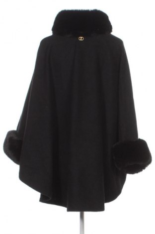 Poncsó TWINSET, Méret M, Szín Fekete, Ár 61 629 Ft