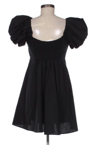 Sukienka Abercrombie & Fitch, Rozmiar M, Kolor Czarny, Cena 133,96 zł