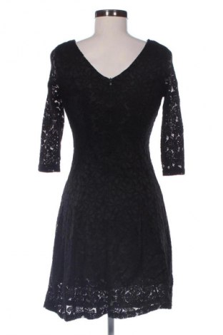 Sukienka Acevog, Rozmiar S, Kolor Czarny, Cena 16,99 zł