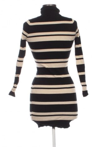 Ruha Ally, Méret M, Szín Sokszínű, Ár 2 389 Ft