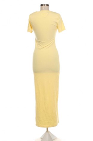 Ruha Amisu, Méret M, Szín Sokszínű, Ár 5 589 Ft