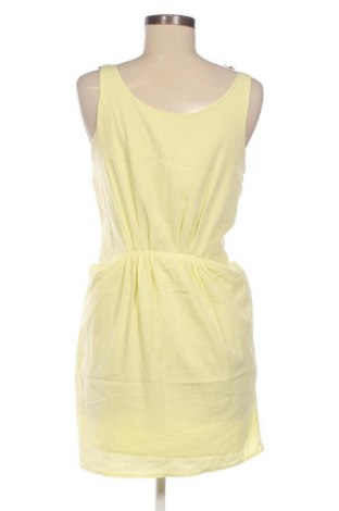 Ruha Amisu, Méret M, Szín Sárga, Ár 8 449 Ft