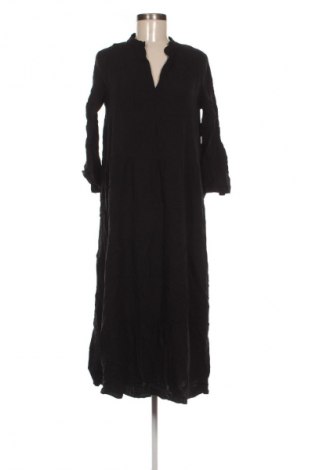 Рокля Amisu, Размер M, Цвят Черен, Цена 6,13 €