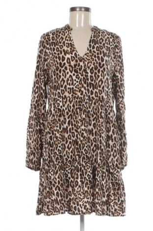 Ruha Amisu, Méret M, Szín Sokszínű, Ár 3 199 Ft