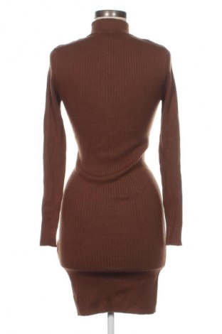 Рокля Amisu, Размер M, Цвят Кафяв, Цена 10,22 €